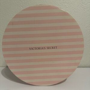 Victoria’s Secret | Rare Vintage Hat Storage Box 9x7